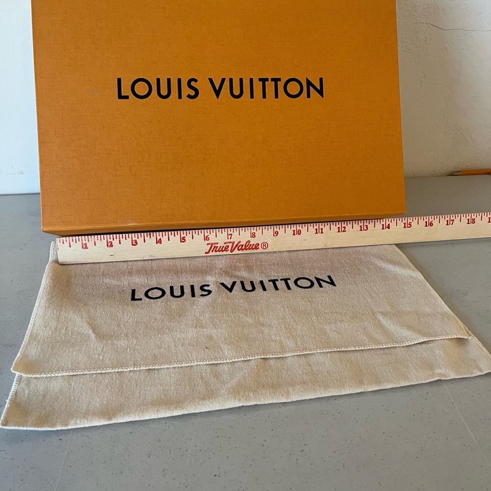 Louis Vuitton Orange Box with Cream Dust Bag A1